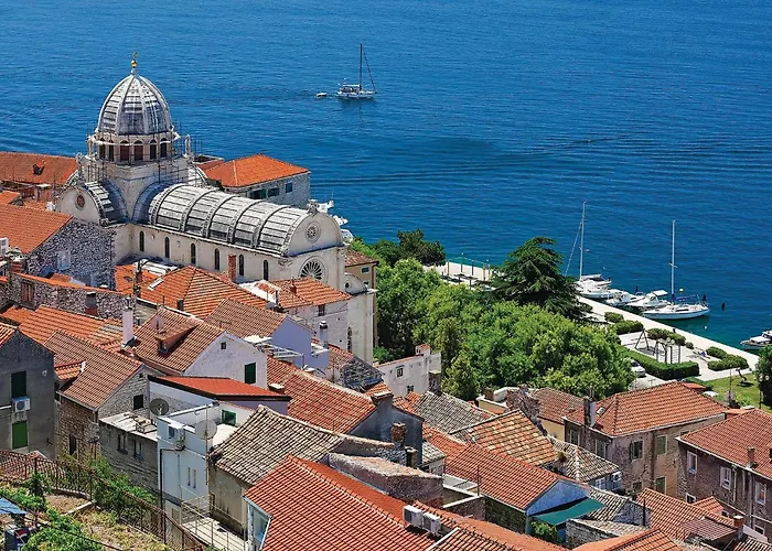 1 Bedroom Stunning In Appartement Brodarica (Sibenik-Knin)