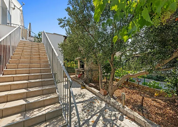 1 Bedroom Stunning In Appartement Brodarica (Sibenik-Knin)