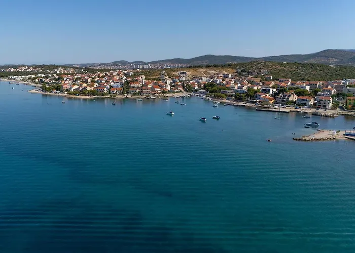 1 Bedroom Stunning In